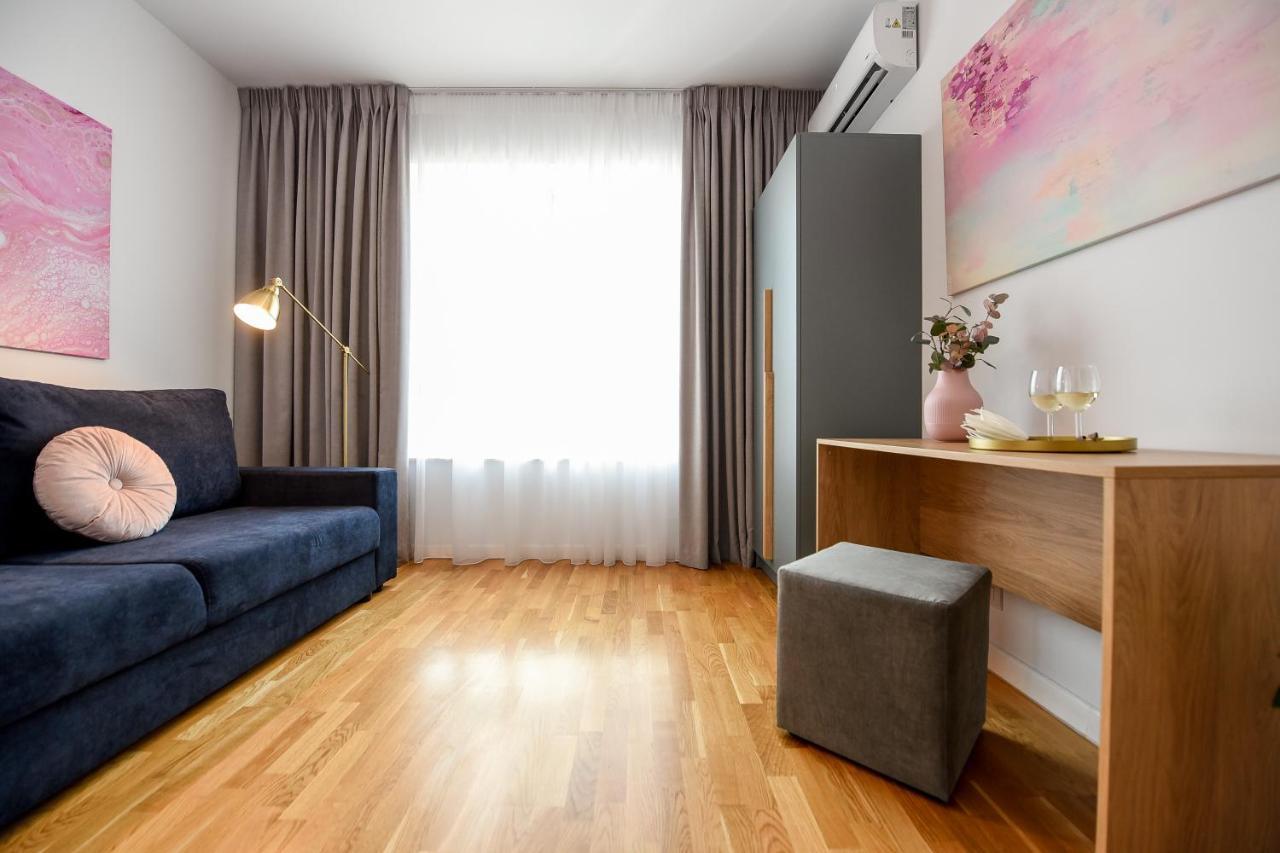 Eye Candy Romexpo 2-Bedroom With Free Parking Βουκουρέστι Εξωτερικό φωτογραφία